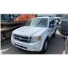 Image 2 : *R* 2011 FORD ESCAPE XLT, 4DR SUV, WHITE, VIN 1FMCU9DG2BKC26122