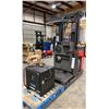 Image 4 : RAYMOND 550-OPC30TT 3 STAGE 3000 LBS CAPACITY 240" MAST HEIGHT 24V ELECTRIC STAND UP ORDER PICKER