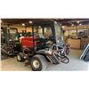 Image 2 : 2014 TORO REELMASTER 5210 MOWER, RED, SERIAL RM5210-322,