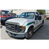 Image 1 : *R* 2009 FORD F250 XL, SUPER DUTY, WHITE, VIN 1FTNF20539EB11301,