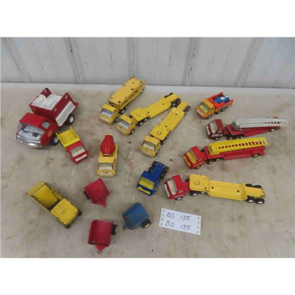 Large Lot of Vintage Metal Tonka Toys - Most Very Good Condition - 