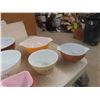 Image 2 : Pyrex Mixing Bowls, Casserole, Refrigerator Dish