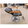 Image 5 : Barber/ Hair Dresser Chair with Swivel, Recline + Lift 