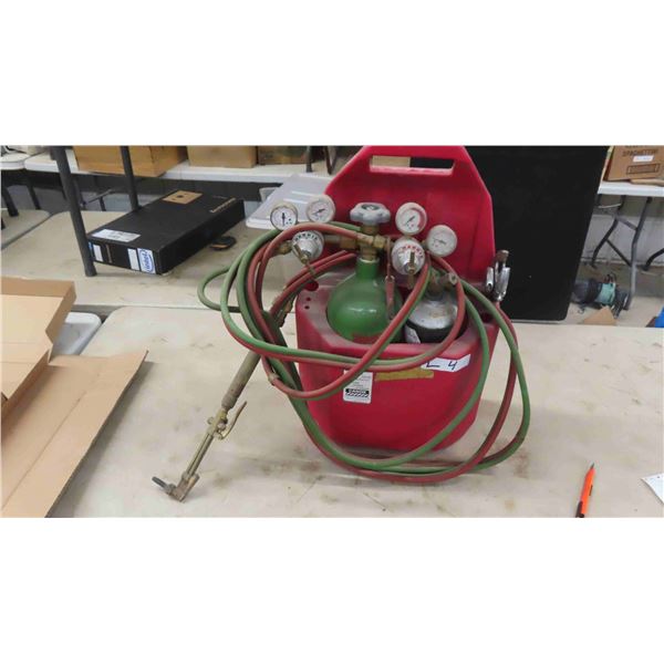 Acetylene Torche, Gauge, Hose, Tanks+ Carrier