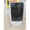 Image 4 : Winix Ultra Sonic Humidifier with Lightcel