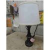 Image 2 : 2 Table Lamps with Shade - Tallest 25" 