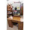 Image 1 : 5 Drawer Vanity with Mirror