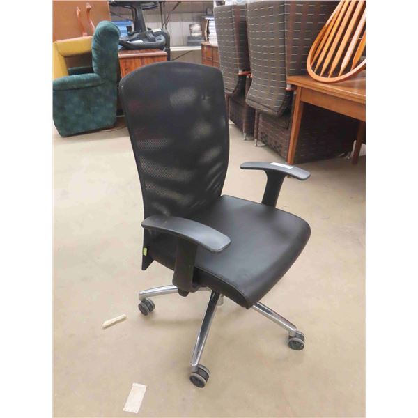 Swivel Adjustable Office Chair