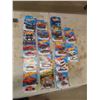 Image 1 : 17 Hot Wheels in Packages 