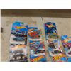 Image 4 : 17 Hot Wheels in Packages 