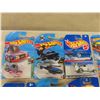 Image 2 : 20 Hot Wheels in Package