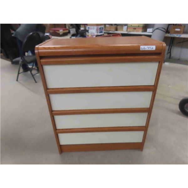 4 Drawer Dresser 15  x 31  x 37  