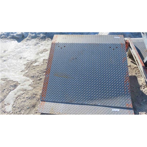 Pair of Checker Plate Leading Ramps 10  x 48 x 48 