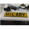 Image 2 : Hilary Sign, 2 Flashlights, AF 8x 84mm Zoom Lens, 2 Rear Mirrors - Auto