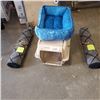 Image 1 : 2 CARPET RUNNERS, PET KENNEL AND PET BED