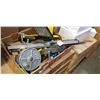 Image 2 : TRAY OF HAND AND GARDEN TOOLS, BAR CLAMP ETC