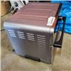 Image 3 : CUISINART TOASTER OVEN  - WORKING