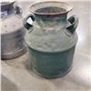 Image 2 : 3 VINTAGE MILK JUGS