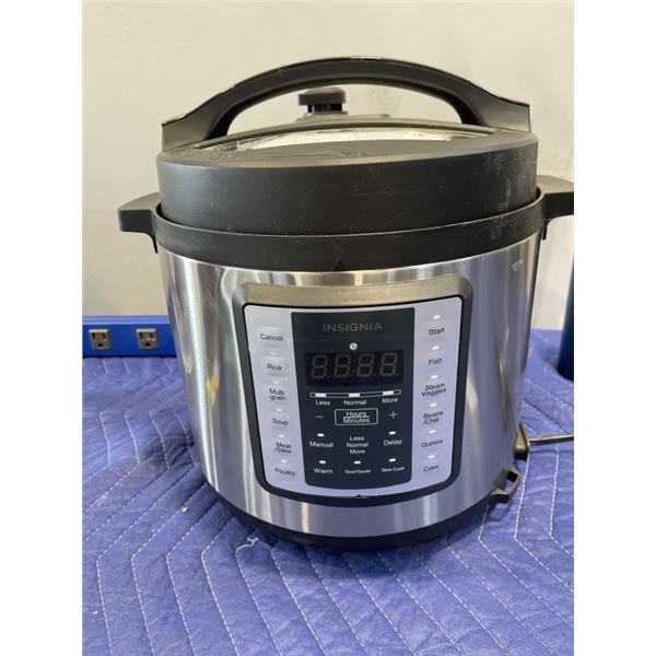 INSIGNIA 6QT PRESSURE COOKER - TESTED WORKING, RETAIL $149