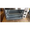 Image 3 : BLACK AND DECKER 6-SLICE AIR FRYER TOASTER OVEN - TESTED WORKING, RETAIL $119
