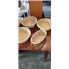 Image 3 : 6 NEW ROUND WICKER BASKETS