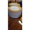 Image 8 : 71 PIECES PAGNOSSIN TREVISO MADE IN ITALY CHINA - 3 PLATTERS, 8 DINNER PLATES, 12 SIDE PLATES, 12 HA