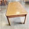 Image 2 : OAK COFFEE TABLE