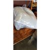 Image 1 : GREY PREGNANCY PILLOW