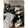 Image 1 : BOX OF VINTAGE CAMERA ACCESSORIES, BAGS, ETC