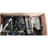 Image 2 : BOX OF VINTAGE POLAROID CAMERAS