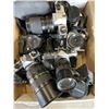 Image 1 : TRAY OF ASSORTED VINTAGE 35MM CAMERAS