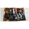 Image 3 : TRAY OF ASSORTED VINTAGE 35MM CAMERAS