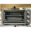 Image 2 : NEW, OUT OF BOX, STORE DEMO BLACK AND DECKER AIR FRY OVEN - TESTED WORKING, RETAIL $119