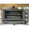 Image 2 : NEW, OUT OF BOX, STORE DEMO BLACK AND DECKER AIR FRY OVEN - TESTED WORKING, RETAIL $119