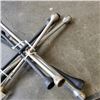 Image 2 : 4 TIRE LUG WRENCHES