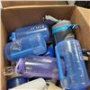 Image 2 : BOX OF VARIOUS WATER BOTTLES STORE RETURNS