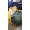 Image 2 : 4 RAIN JACKETS AND 2 LARGE FISHING NETS