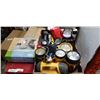 Image 1 : TRAY OF ASSORTED FLASHLIGHTS AND SPARE TIRE COVER
