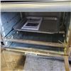 Image 5 : BLACK AND DECKER TOASTER OVEN AND RCA MICROWAVE