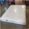 Image 1 : QUEENSIZE BEAUTY REST CLASSIC MATTRESS