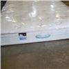 Image 2 : QUEENSIZE BEAUTY REST CLASSIC MATTRESS