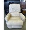 Image 1 : CREAM COLOUR LAZ BOY LEATHER RECLINER