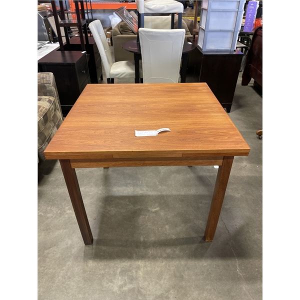 TEAK DRAW LEAF TABLE MADE IN DENMARK