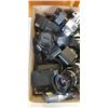 Image 2 : BOX OF ASSORTED 35MM CAMERAS