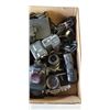 Image 2 : ASSORTED VINTAGE 35MM CAMERAS