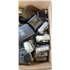 Image 3 : BOX OF ASSORTED 35MM CAMERAS AND DIGITAL CAMERAS