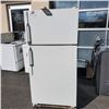 Image 1 : GE WHITE FRIDGE, WORKING