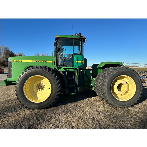 2000 J.D. 9400 Tractor