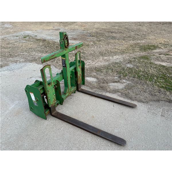 John Deere Pallet Fork