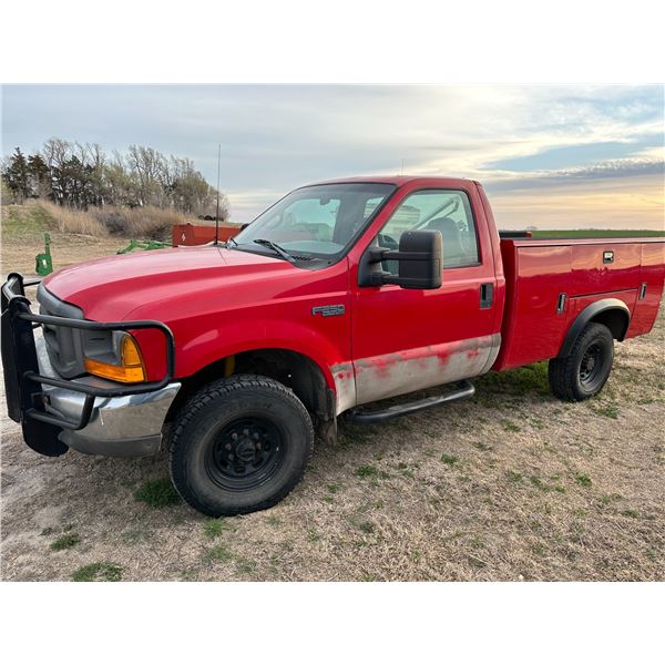 1999 Ford F-250 Super Duty w/ Stahl Utility Bed